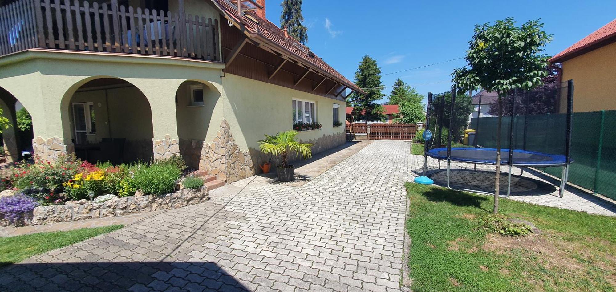 Tamasi Villa- Nyaralohaz Balatonkeresztur Exterior photo