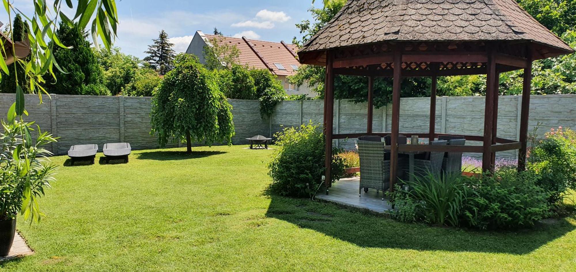 Tamasi Villa- Nyaralohaz Balatonkeresztur Exterior photo