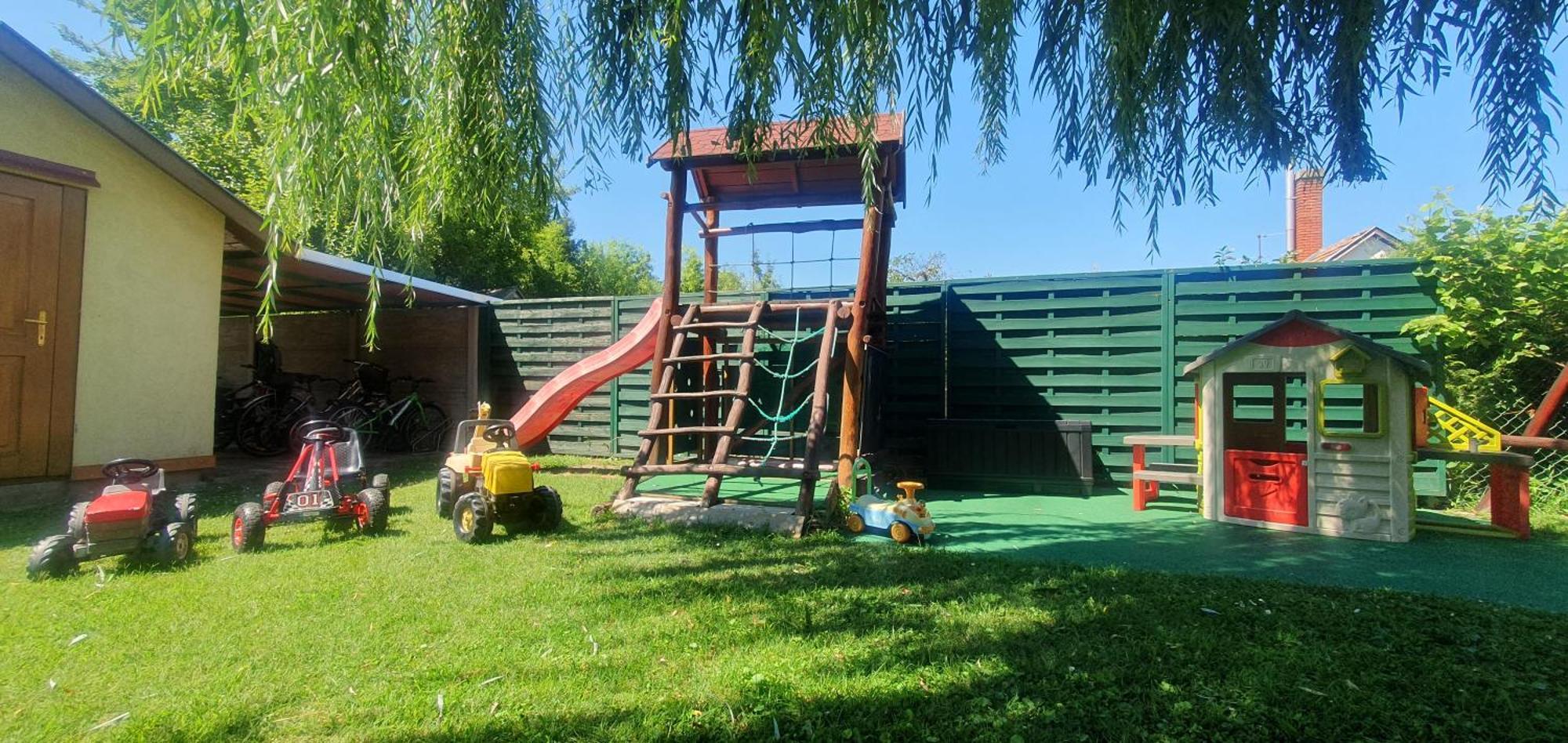 Tamasi Villa- Nyaralohaz Balatonkeresztur Exterior photo