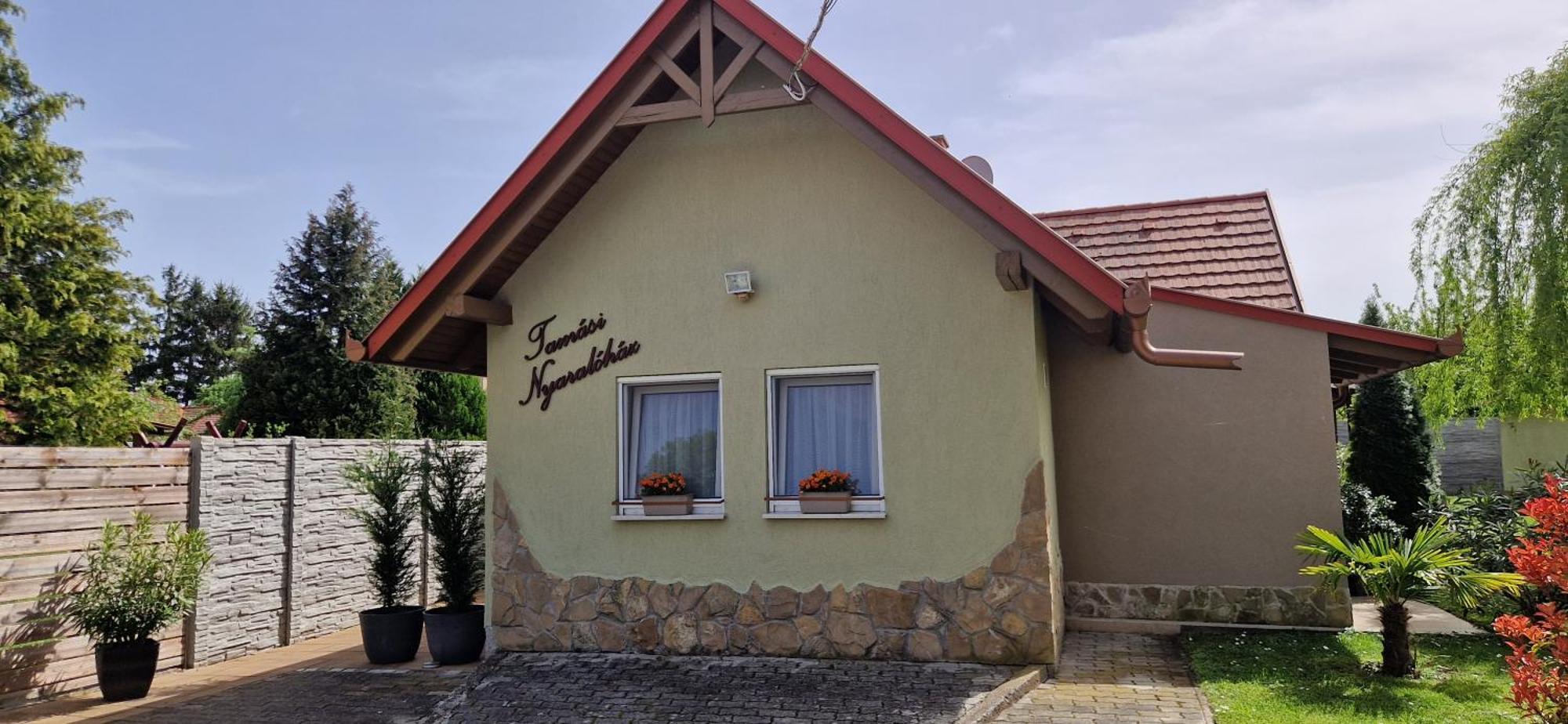 Tamasi Villa- Nyaralohaz Balatonkeresztur Exterior photo